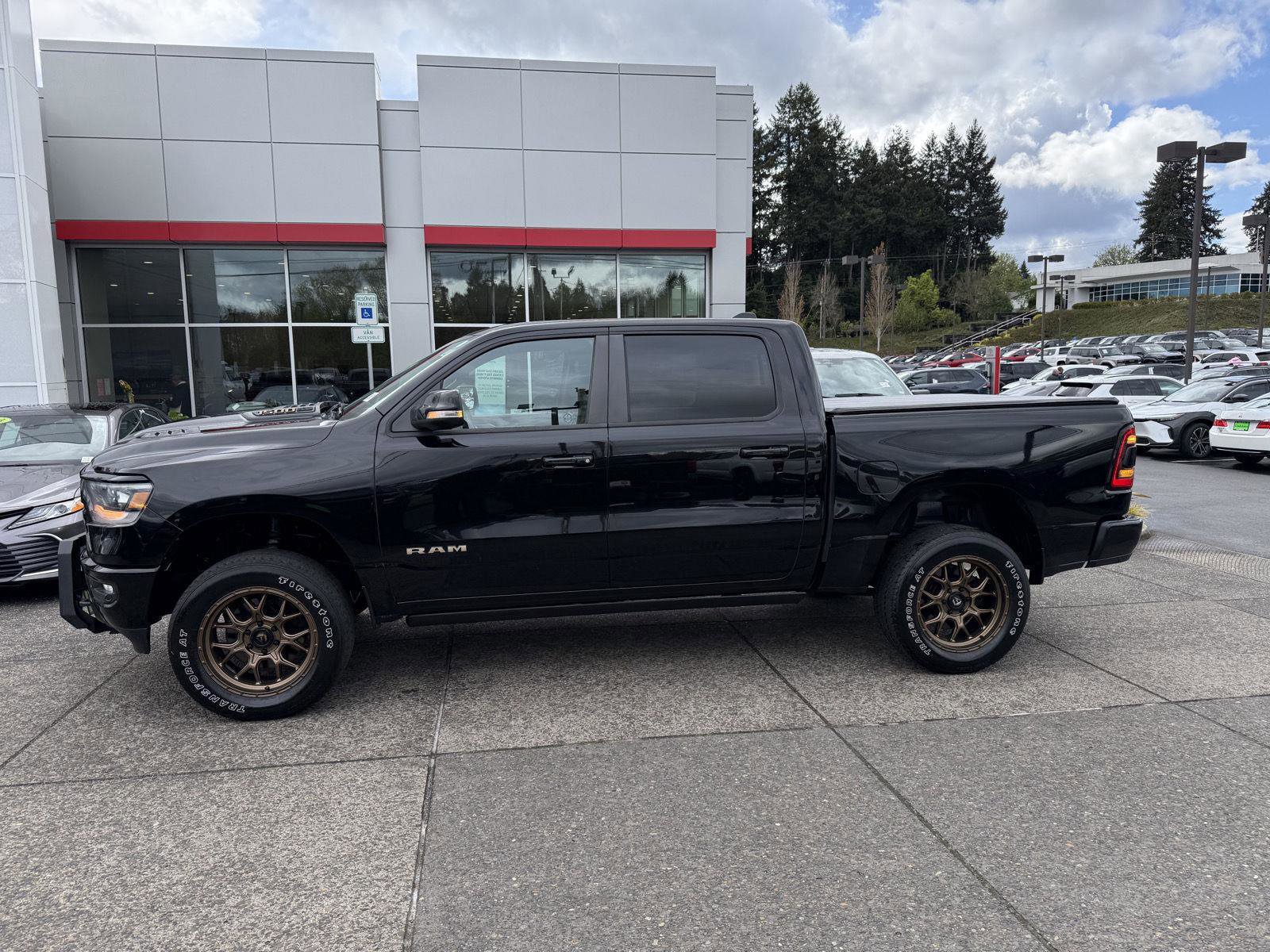Used 2019 RAM 1500 Sport w/ Advanced Safety Group AWD/4WD image 2