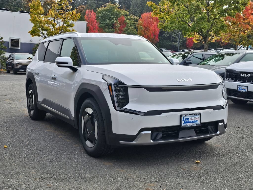 New 2026 Kia EV9 Wind AWD/4WD image 3