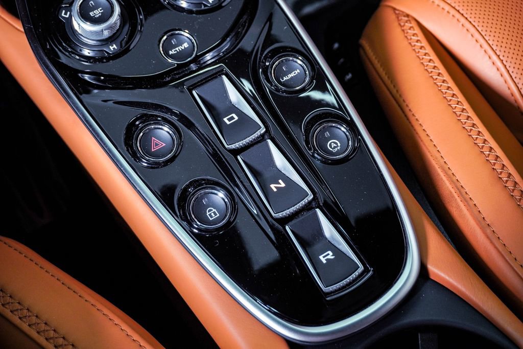 Used 2023 McLaren GT RWD image 31