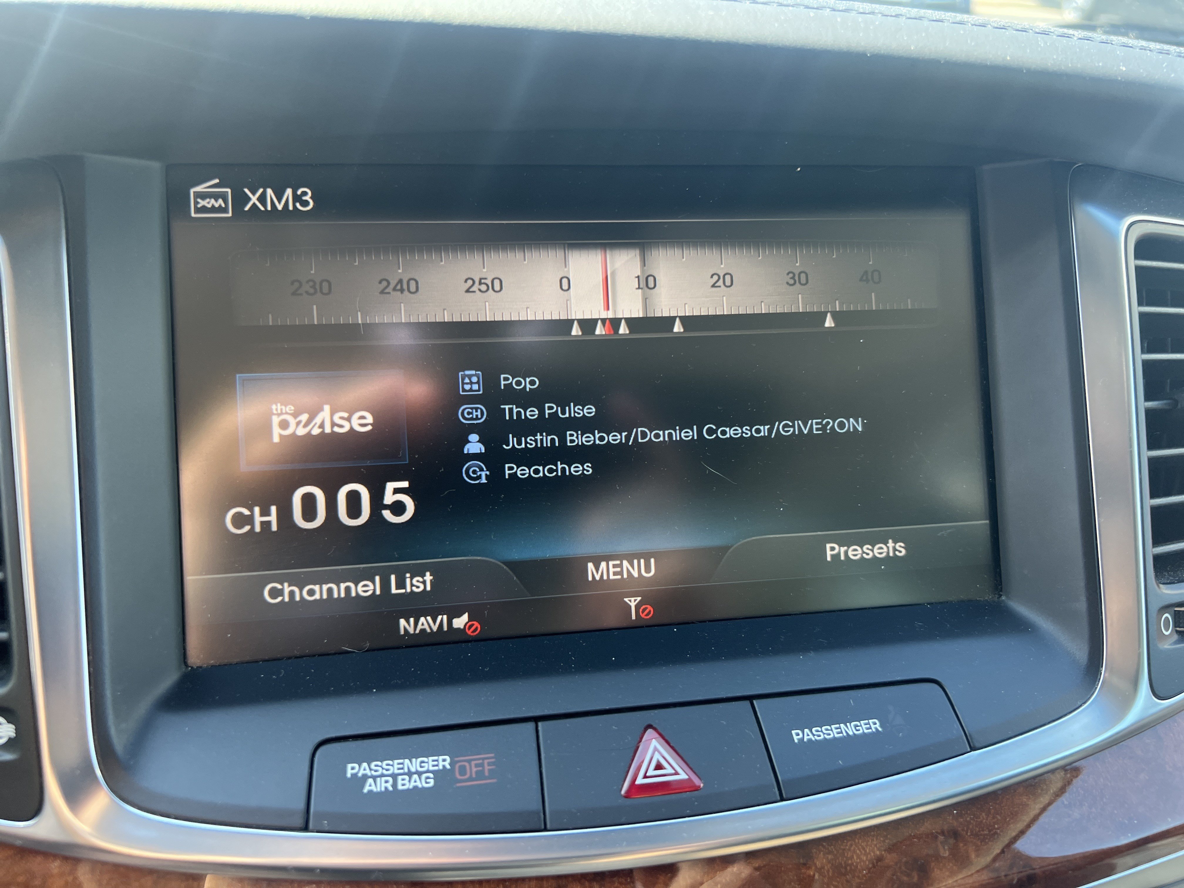 Used 2014 Hyundai Equus Signature RWD image 23