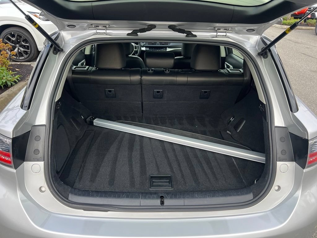 Used 2012 Lexus CT 200h Premium w/ Premium Audio Pkg FWD image 10