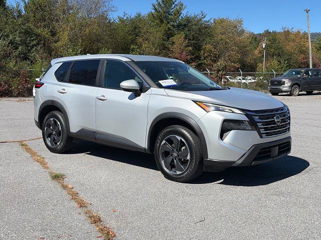 Used 2025 Nissan Rogue SV
