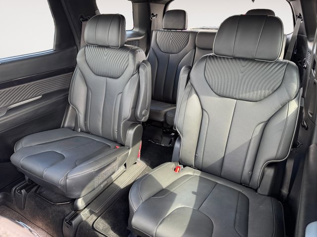 Used 2025 Hyundai Palisade Calligraphy image 13