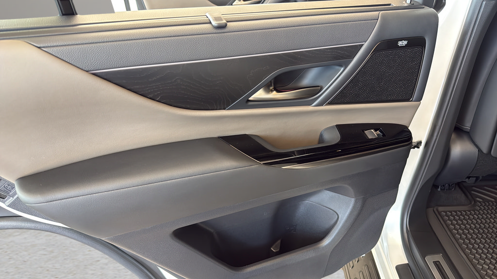 New 2026 Lexus LX 700h Overtrail AWD/4WD image 13