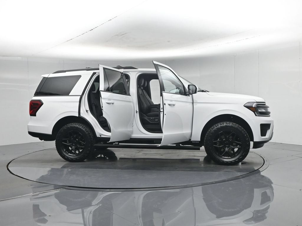 Used 2024 Ford Expedition Limited AWD/4WD image 40