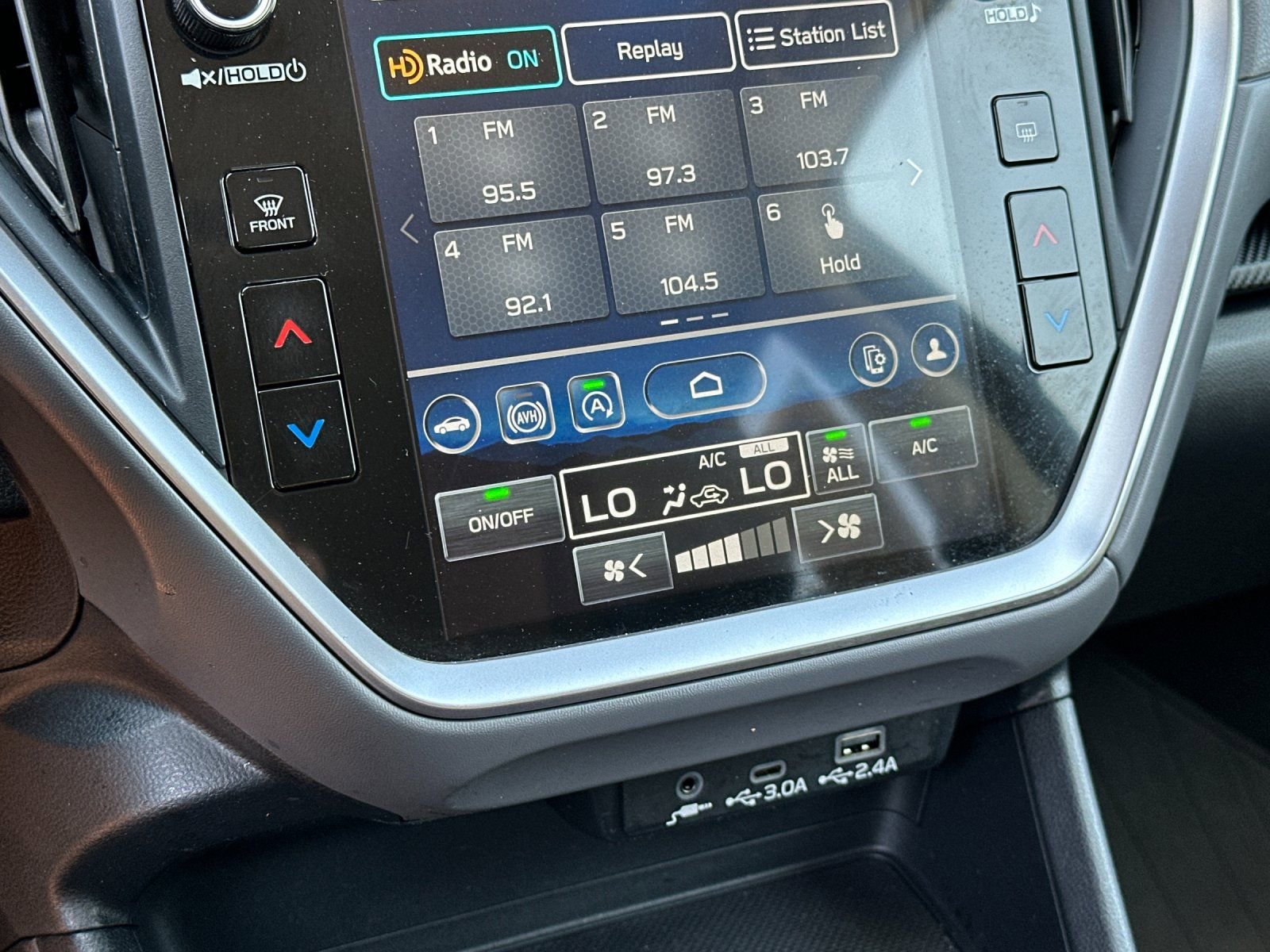 Used 2024 Subaru Crosstrek 2.0i Premium image 18