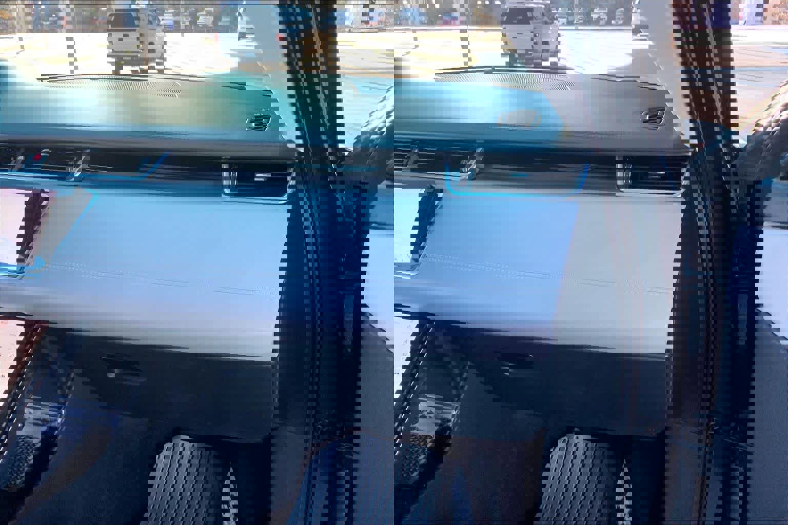 Used 2020 Land Rover Range Rover Evoque SE image 19