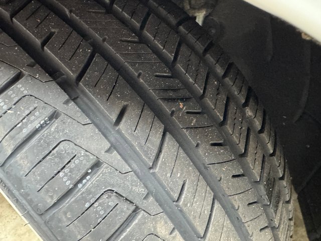 Used 2023 Genesis G70 2.0T image 28