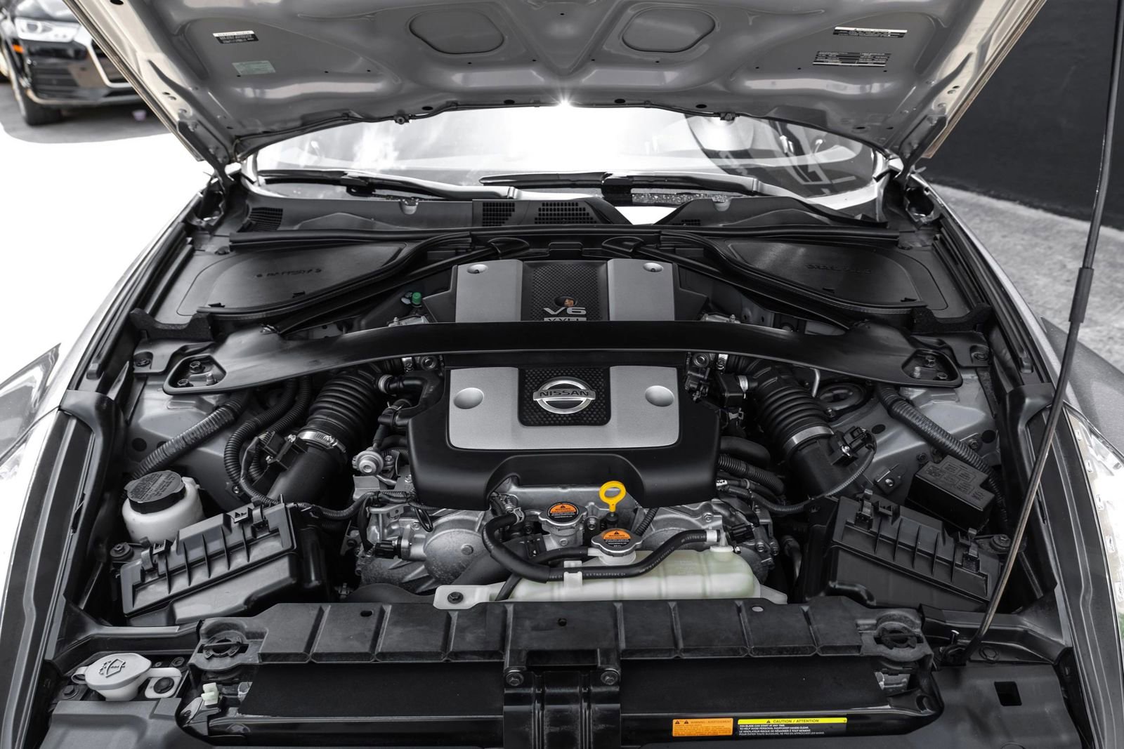 Used 2016 Nissan 370Z Coupe RWD image 42