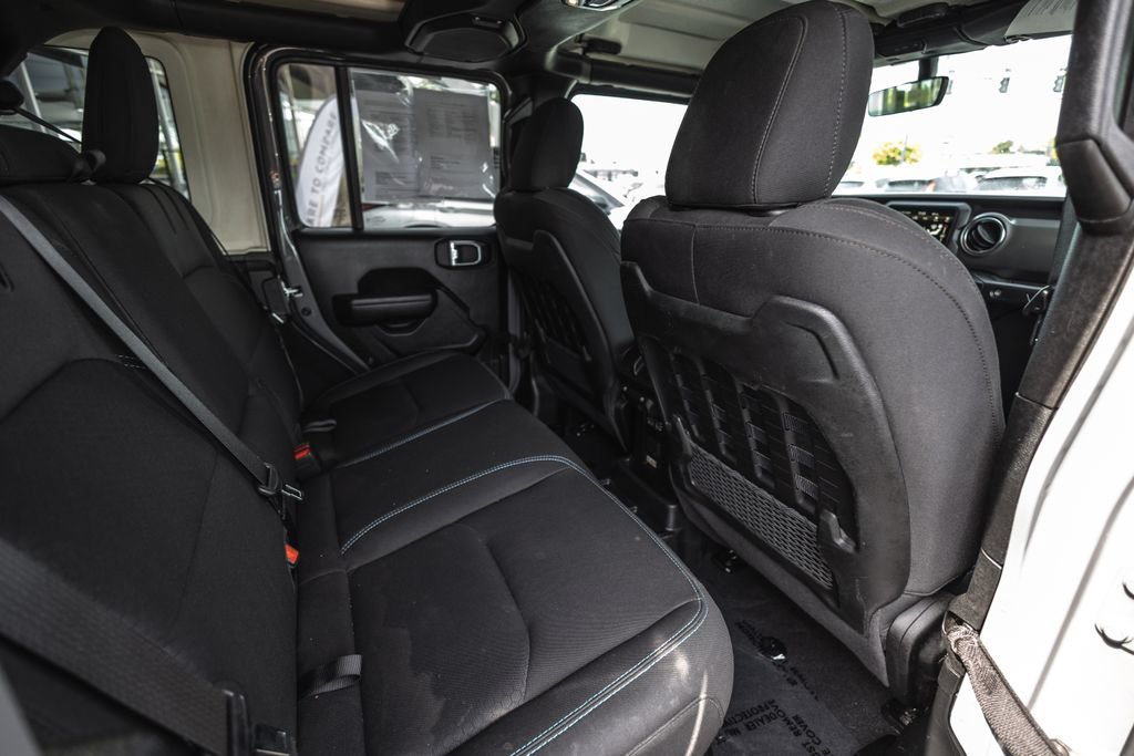 Used 2023 Jeep Wrangler Unlimited Rubicon 4xe w/ Cold Weather Group AWD/4WD image 30