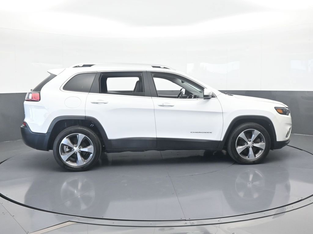 Used 2019 Jeep Cherokee Limited image 7