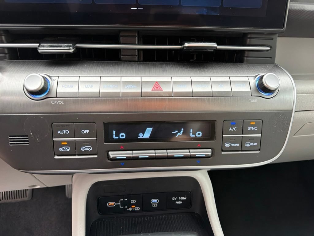 Used 2025 Hyundai Kona SEL FWD image 16
