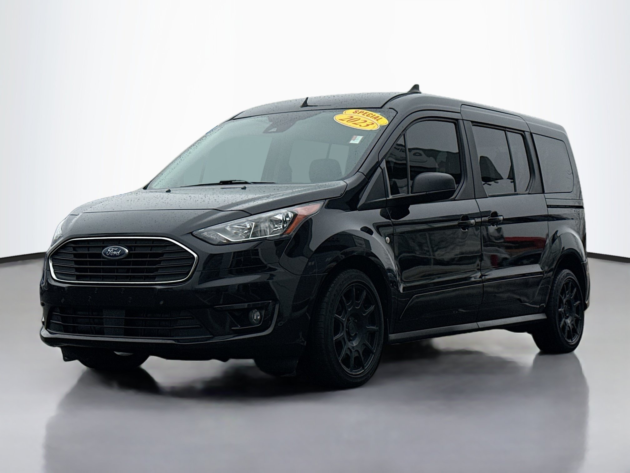 Used 2023 Ford Transit Connect XLT FWD image 14