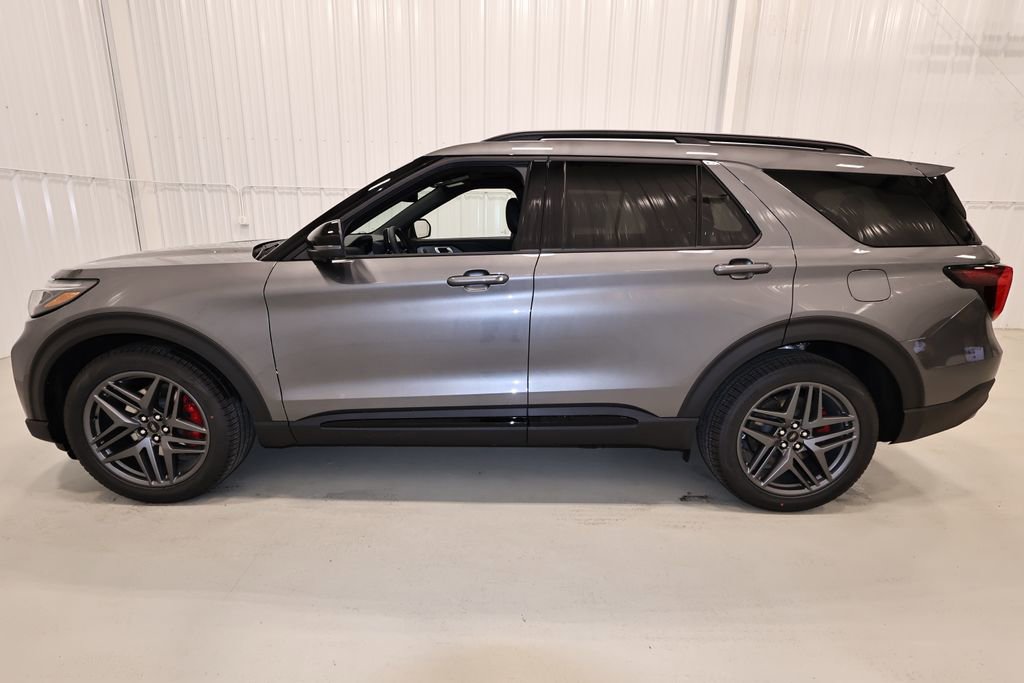 New 2026 Ford Explorer ST image 7