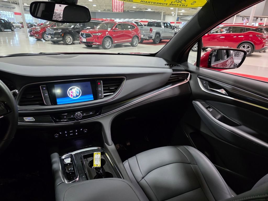 Certified 2023 Buick Enclave Essence image 18