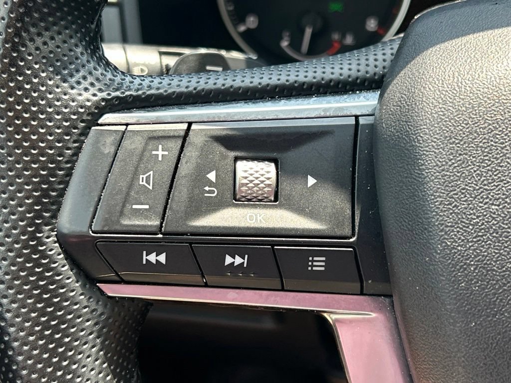 Used 2024 Mitsubishi Outlander SE FWD image 26