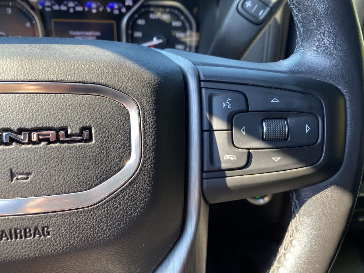 Used 2020 GMC Sierra 2500 Denali w/ Denali Ultimate Package AWD/4WD image 21