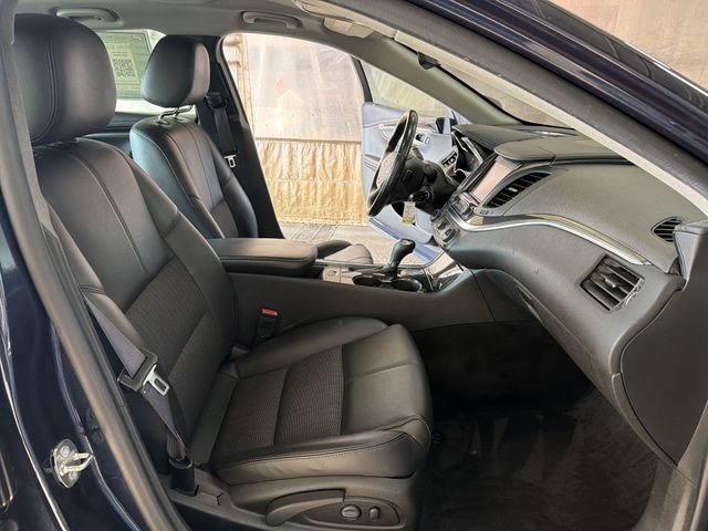 Used 2016 Chevrolet Impala LT FWD image 24