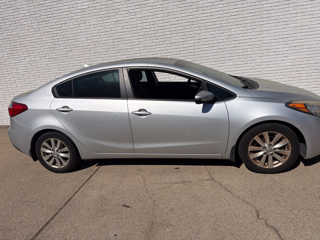Used 2016 Kia Forte LX w/ LX Popular Plus Package FWD image 2