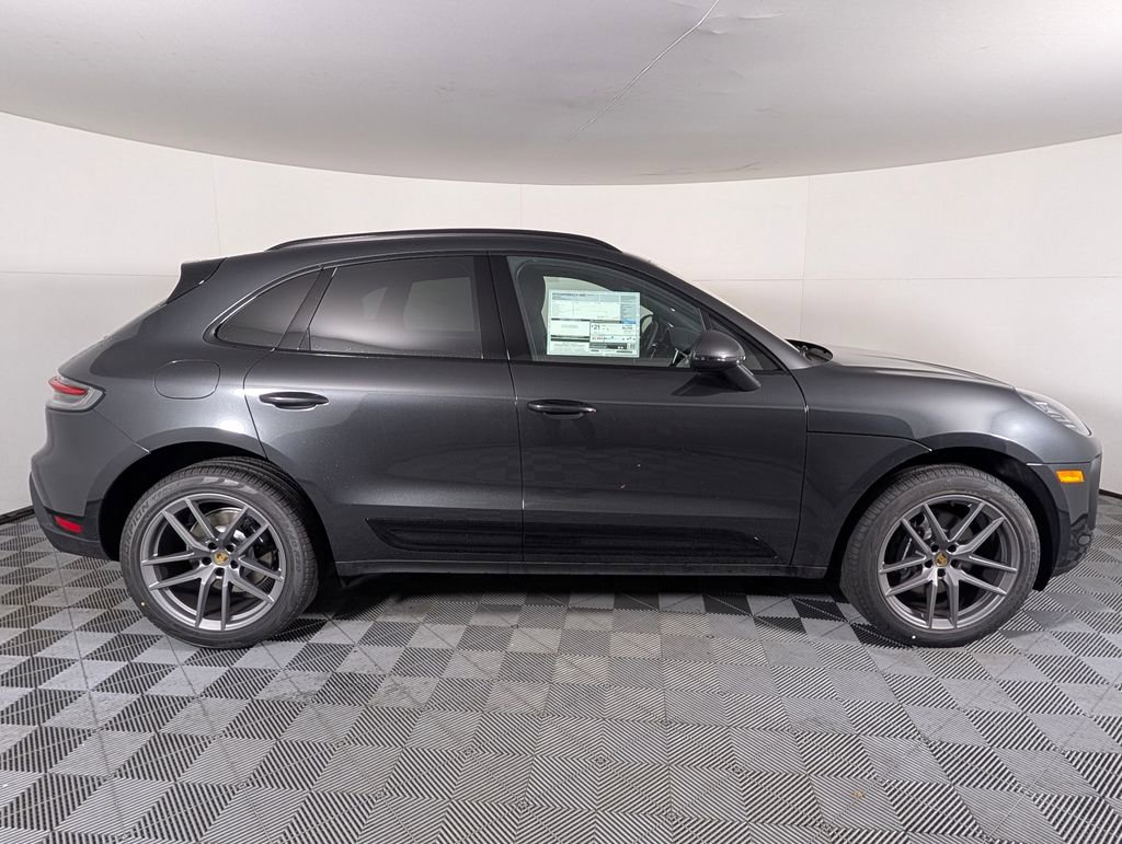 New 2026 Porsche Macan image 8