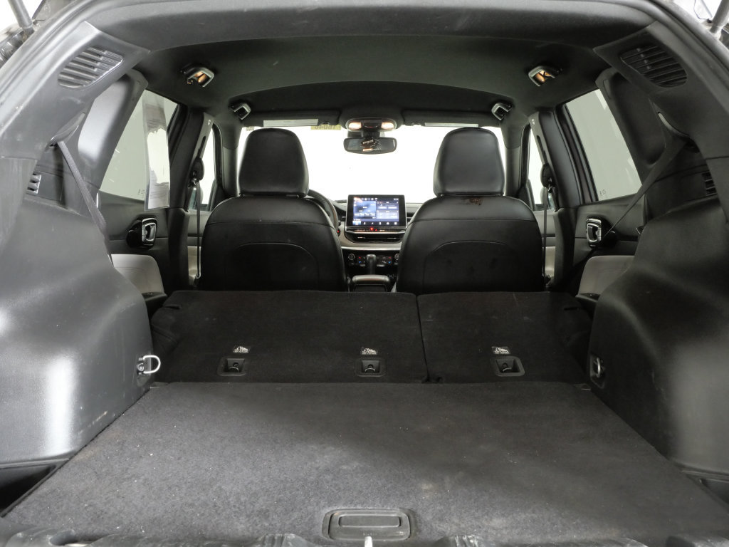 Used 2023 Jeep Compass Limited AWD/4WD image 27