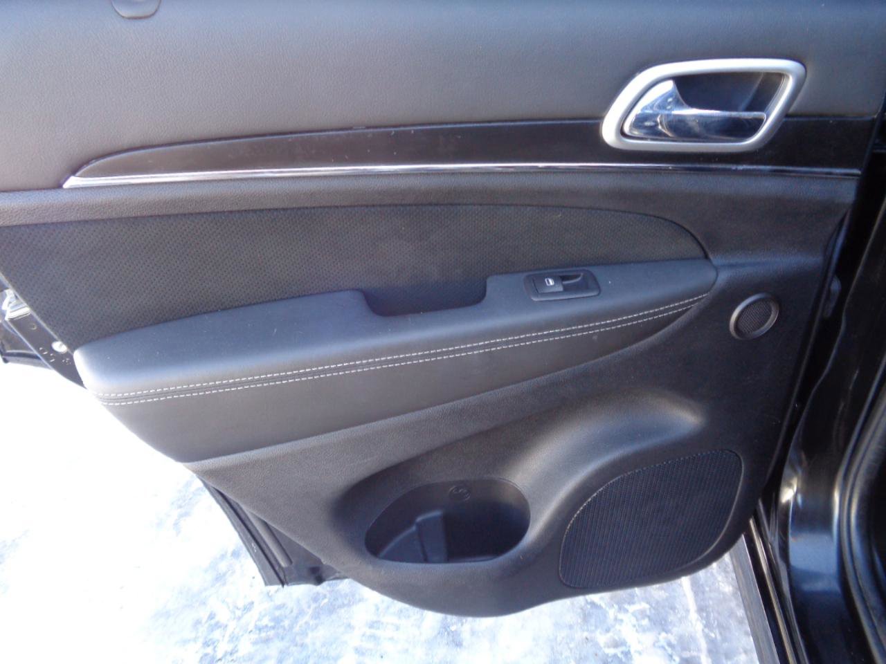 Used 2013 Jeep Grand Cherokee SRT8 image 28