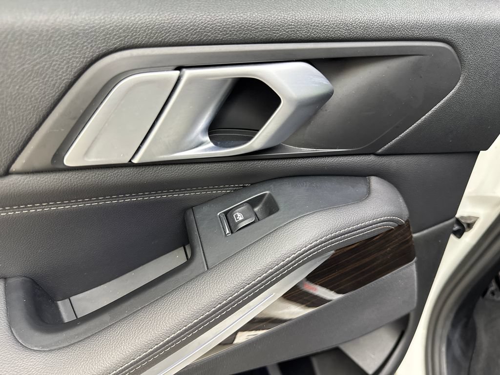 Used 2019 BMW X5 xDrive40i w/ Convenience Package AWD/4WD image 38