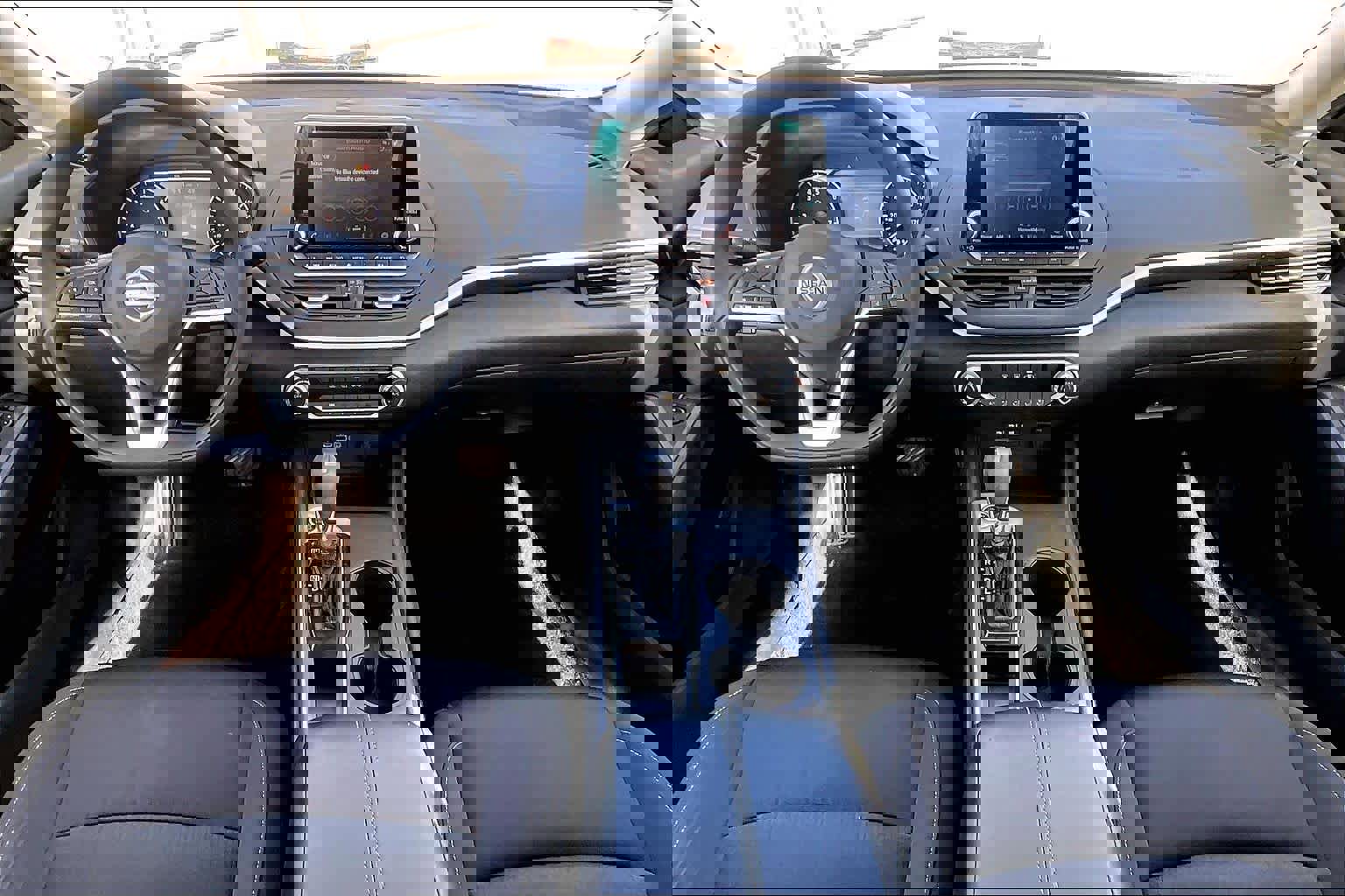 Used 2022 Nissan Pathfinder SV w/ Cargo Package image 14