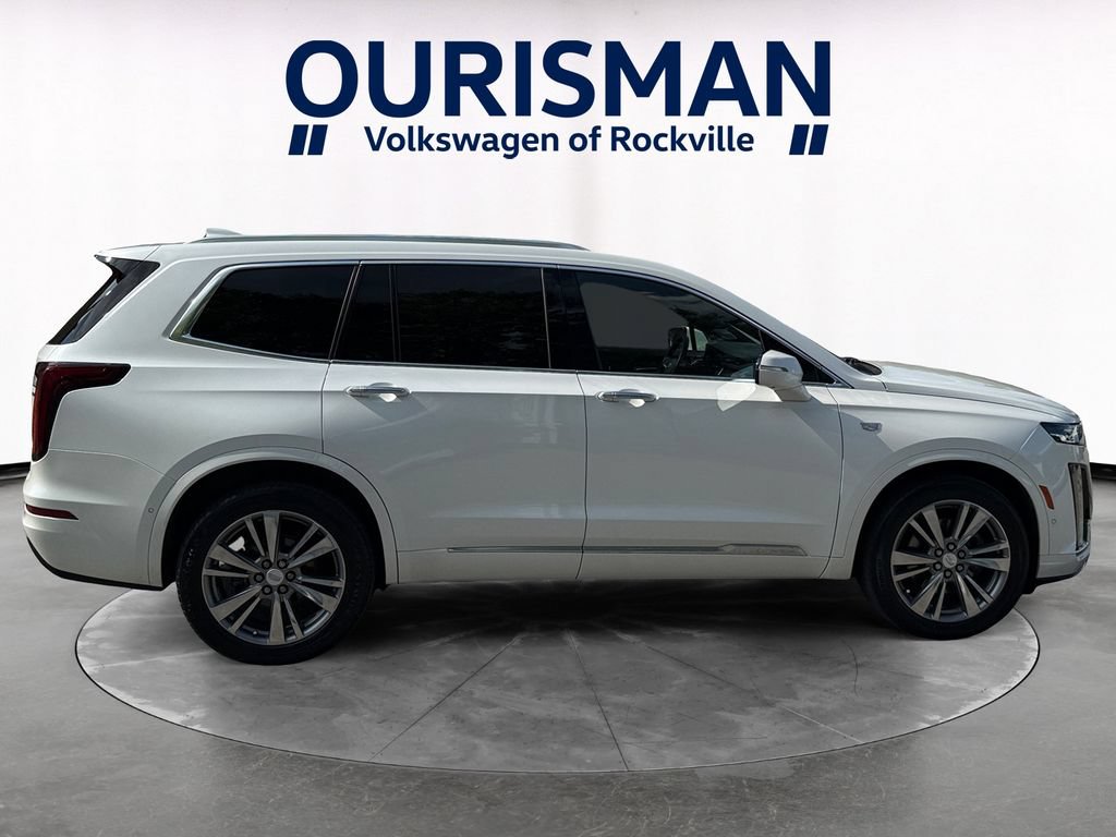 Used 2022 Cadillac XT6 Premium Luxury w/ Technology Package AWD/4WD image 7
