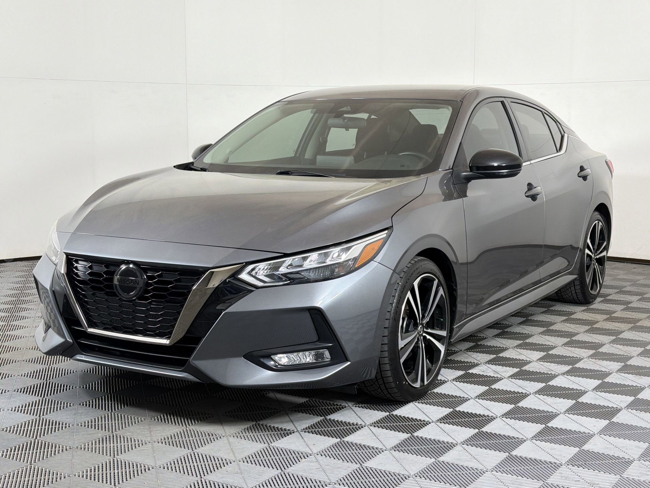 Used 2022 Nissan Sentra SR w/ Trunk Package