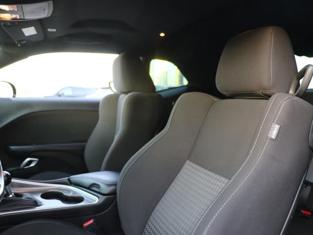 Used 2022 Dodge Challenger R/T w/ Blacktop Package image 18