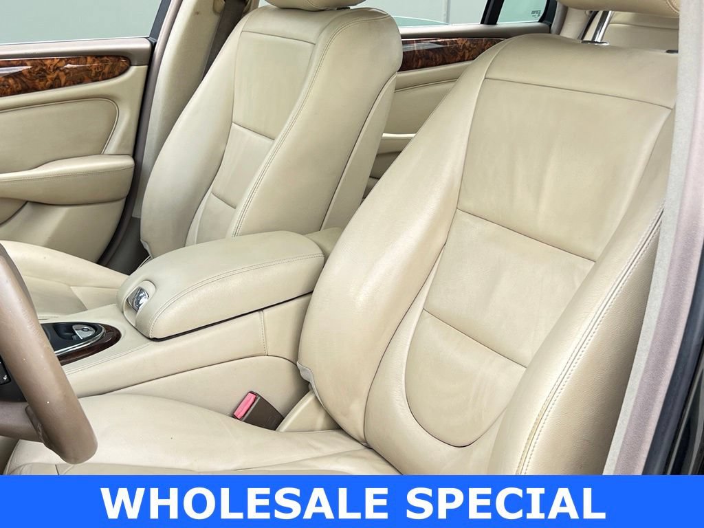 Used 2005 Jaguar XJ8 RWD image 4