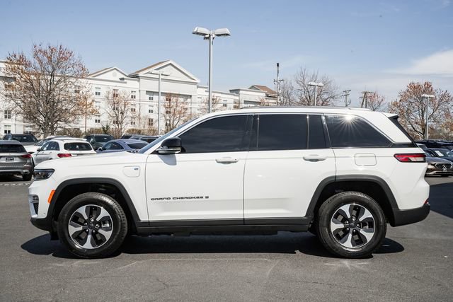 Used 2023 Jeep Grand Cherokee 4WD 4xe w/ Luxury Tech Group II image 4