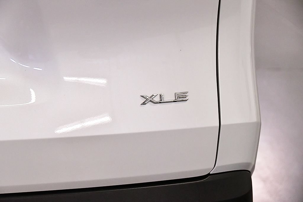 Used 2025 Toyota Grand Highlander AWD Hybrid image 11