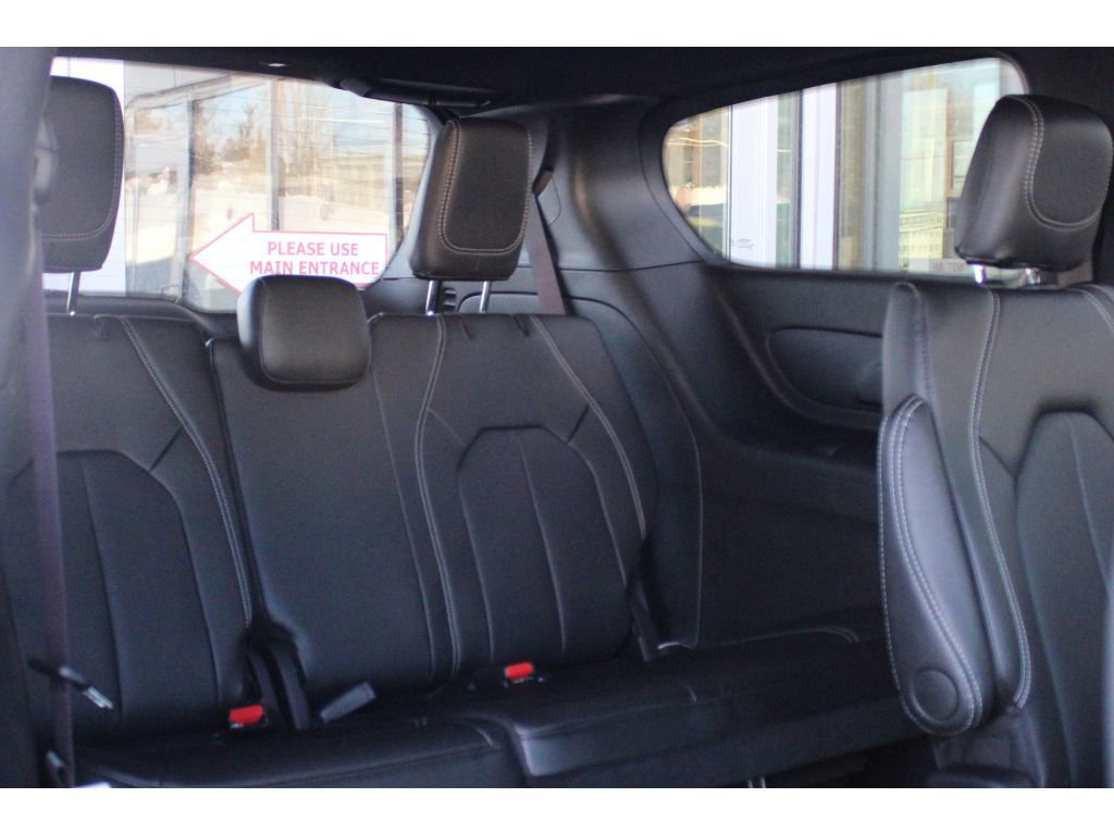 New 2026 Chrysler Pacifica Select image 27