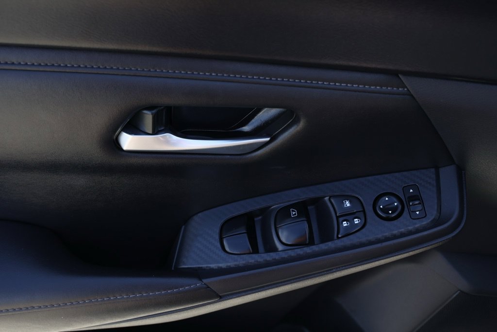 Used 2025 Nissan Sentra SV FWD image 25