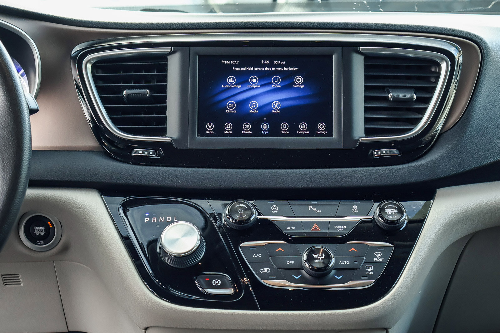 Used 2018 Chrysler Pacifica Touring Plus image 7