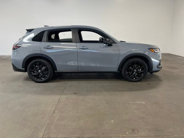 Used 2023 Honda HR-V Sport image 2