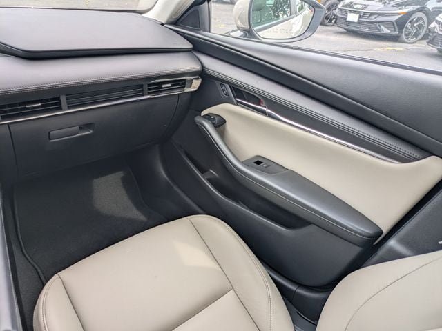 Used 2022 MAZDA MAZDA3 s FWD image 16