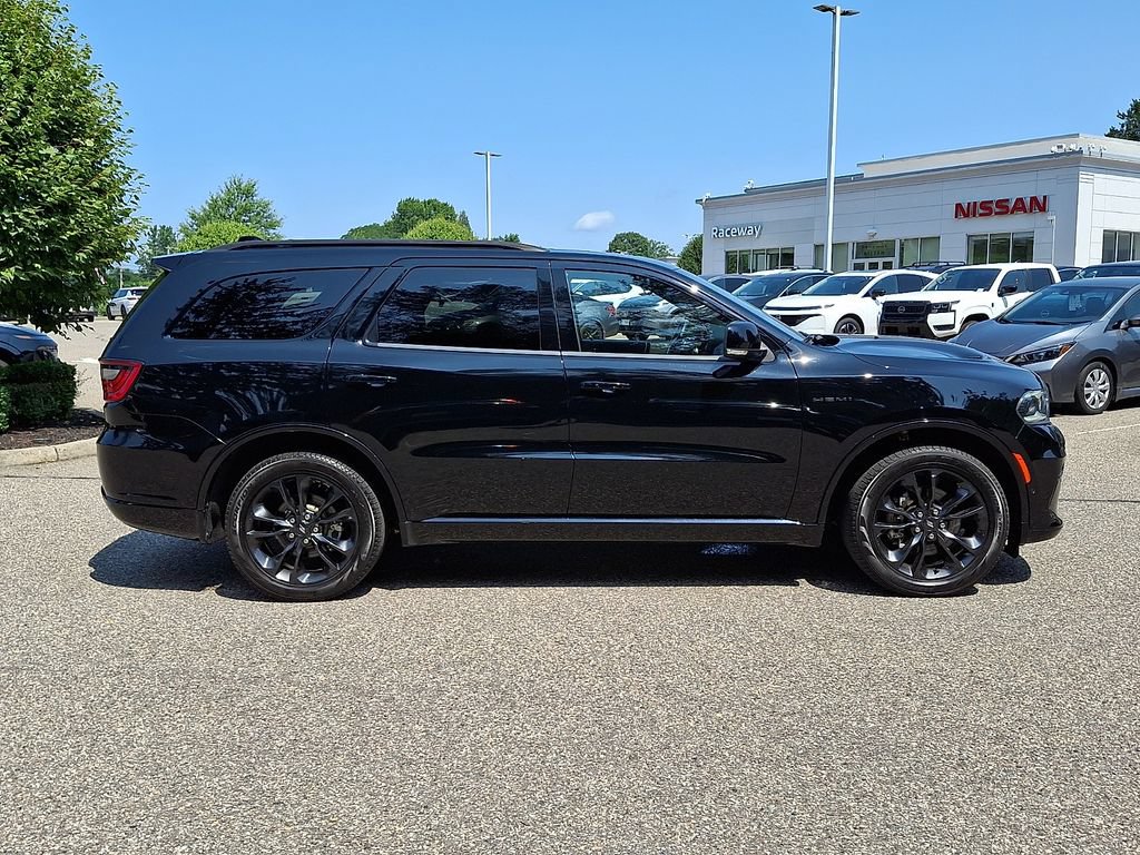 Used 2023 Dodge Durango R/T AWD/4WD image 9