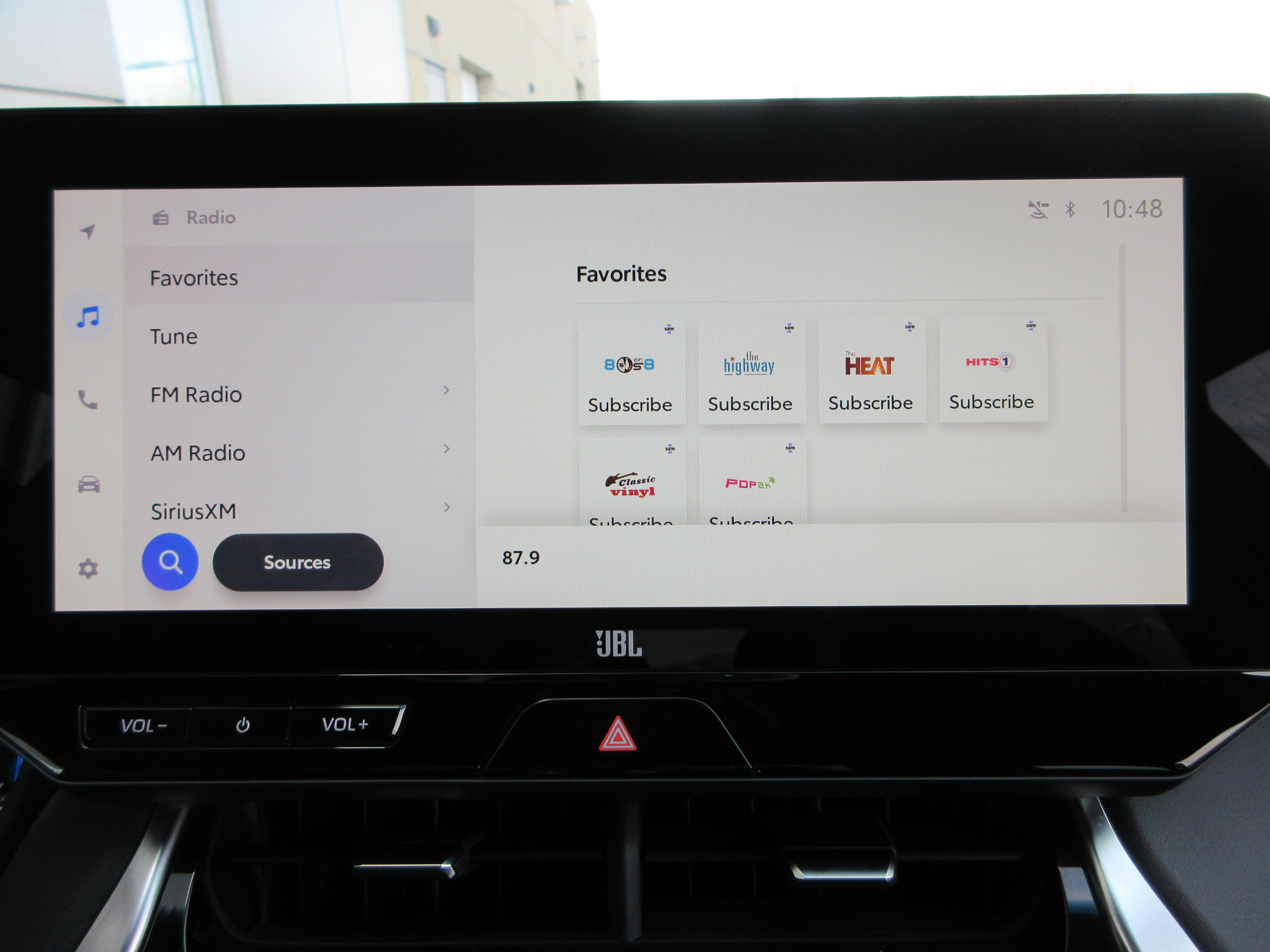 Used 2024 Toyota Venza XLE image 39