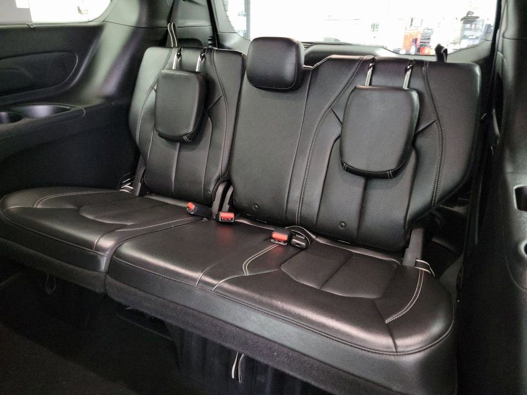 Used 2020 Chrysler Pacifica Touring-L w/ Advanced Safetytec Group image 10