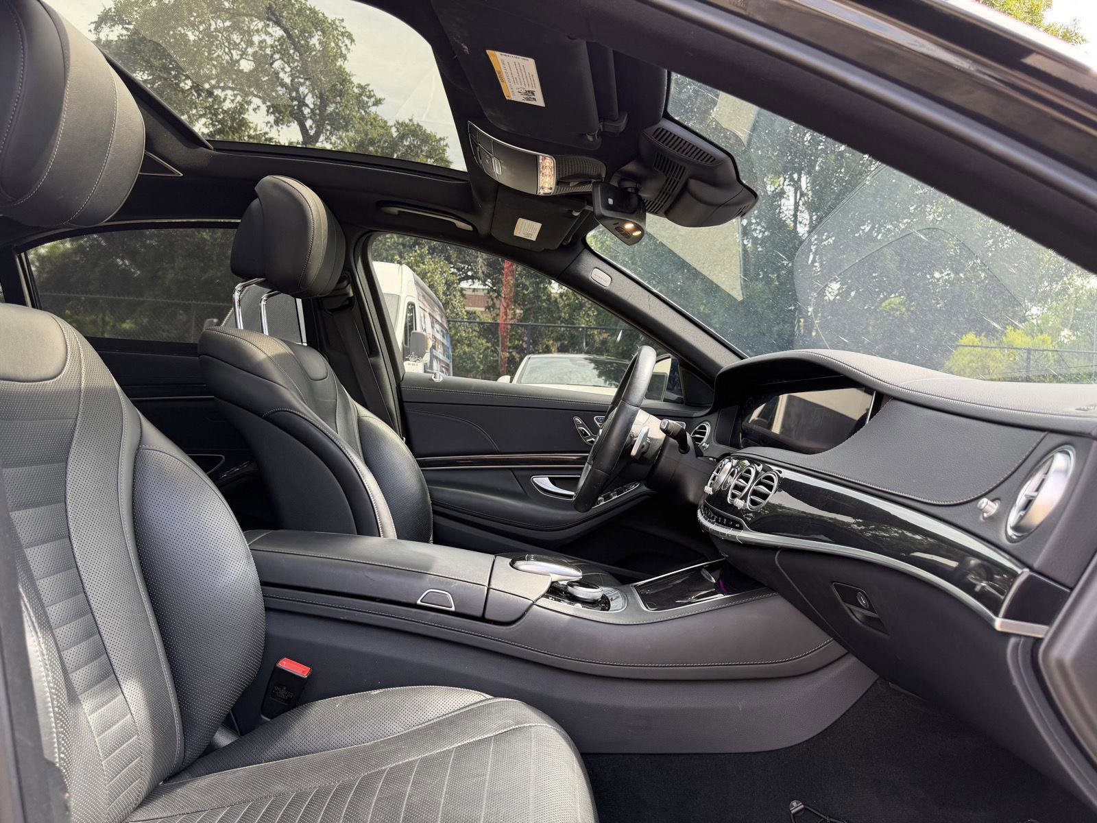 Used 2020 Mercedes-Benz S 560 Sedan image 28