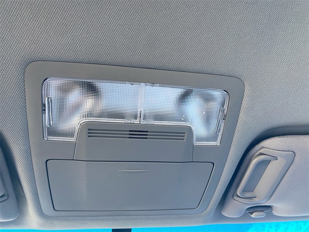 Used 2014 Toyota Camry LE image 18