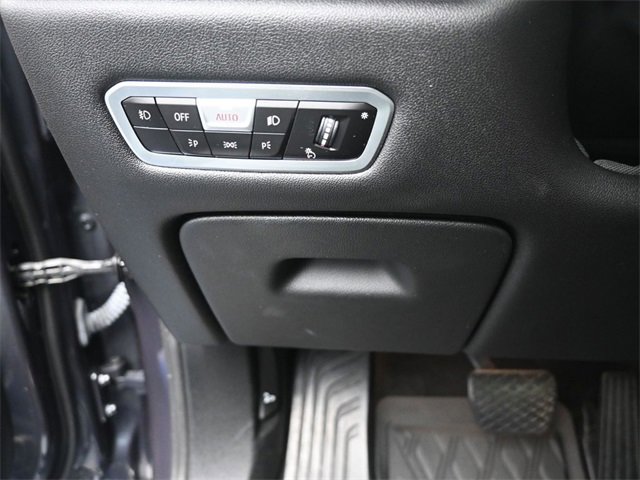 Used 2019 BMW X7 xDrive40i w/ Premium Package image 16