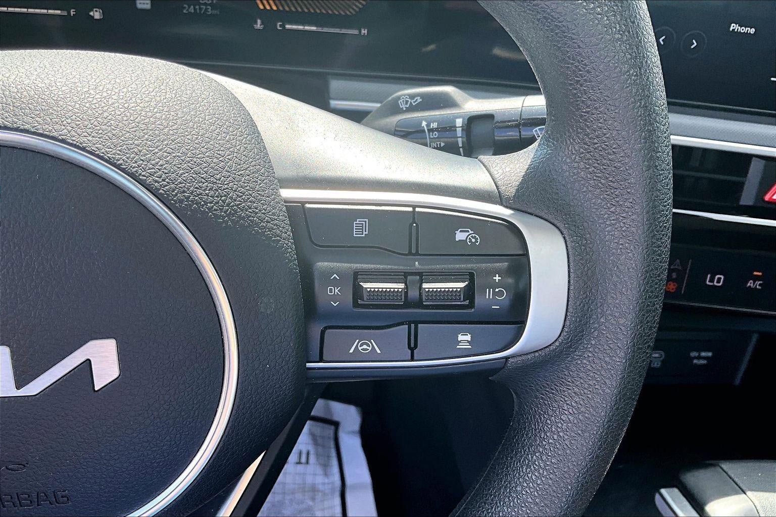 Used 2025 Kia K5 LXS FWD image 12