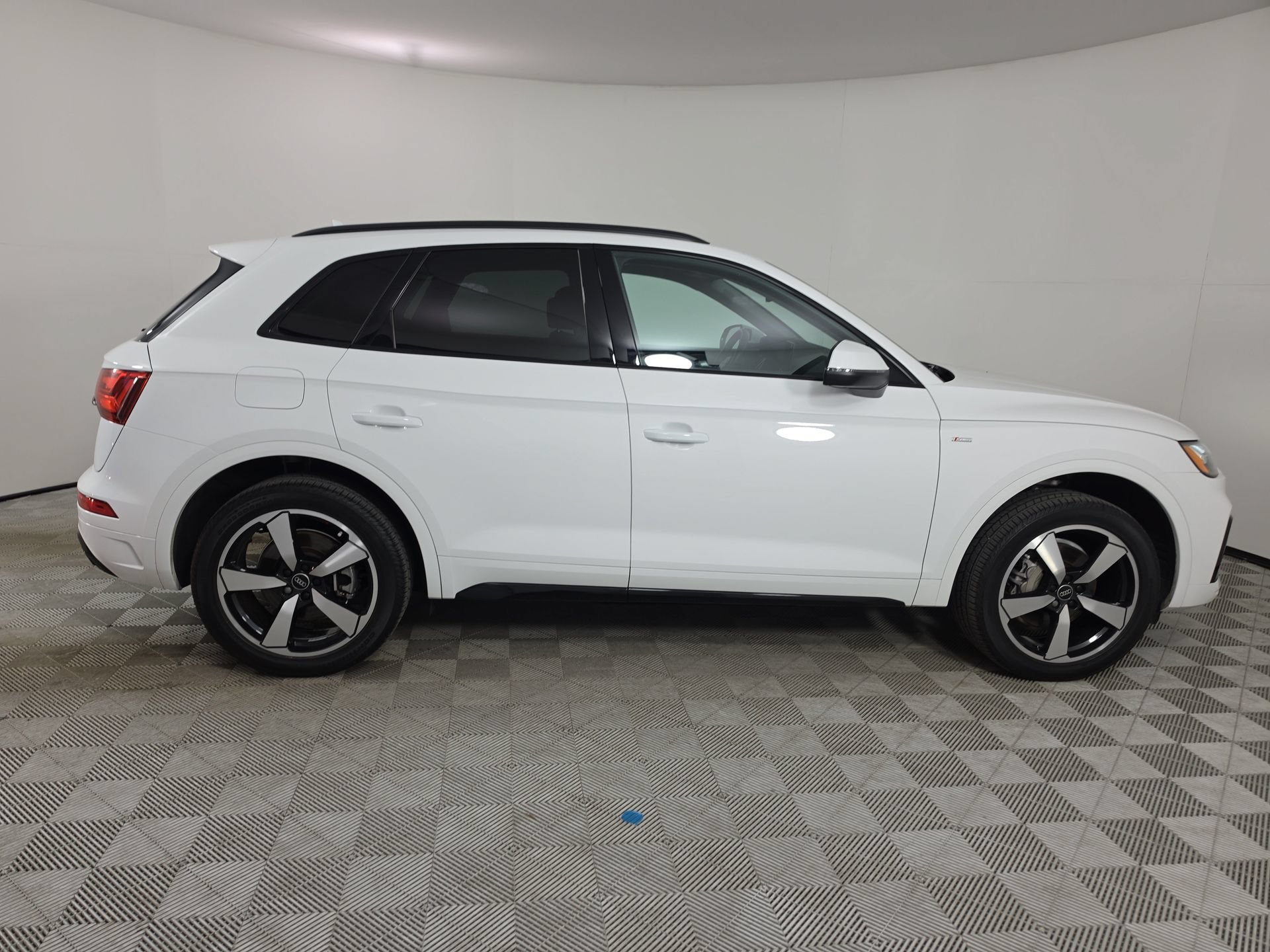 Used 2022 Audi Q5 2.0T Premium Plus AWD/4WD image 8