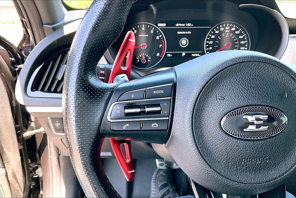 Used 2018 Kia Stinger GT1 AWD/4WD image 18