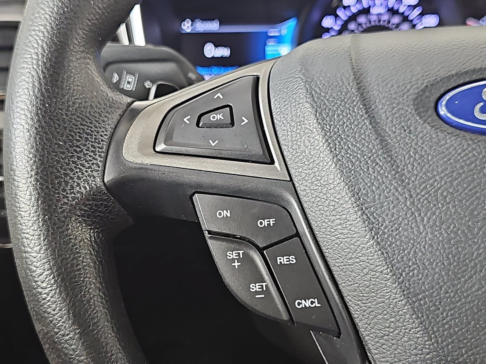 Used 2019 Ford Fusion SE FWD image 16