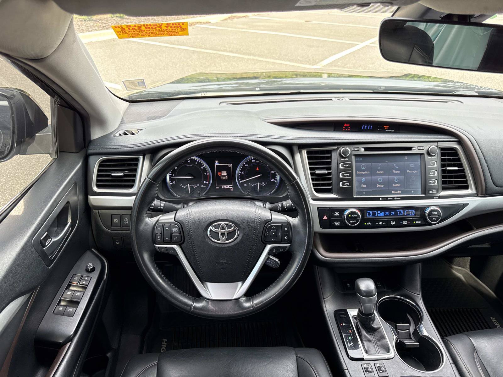 Used 2019 Toyota Highlander XLE AWD/4WD image 15